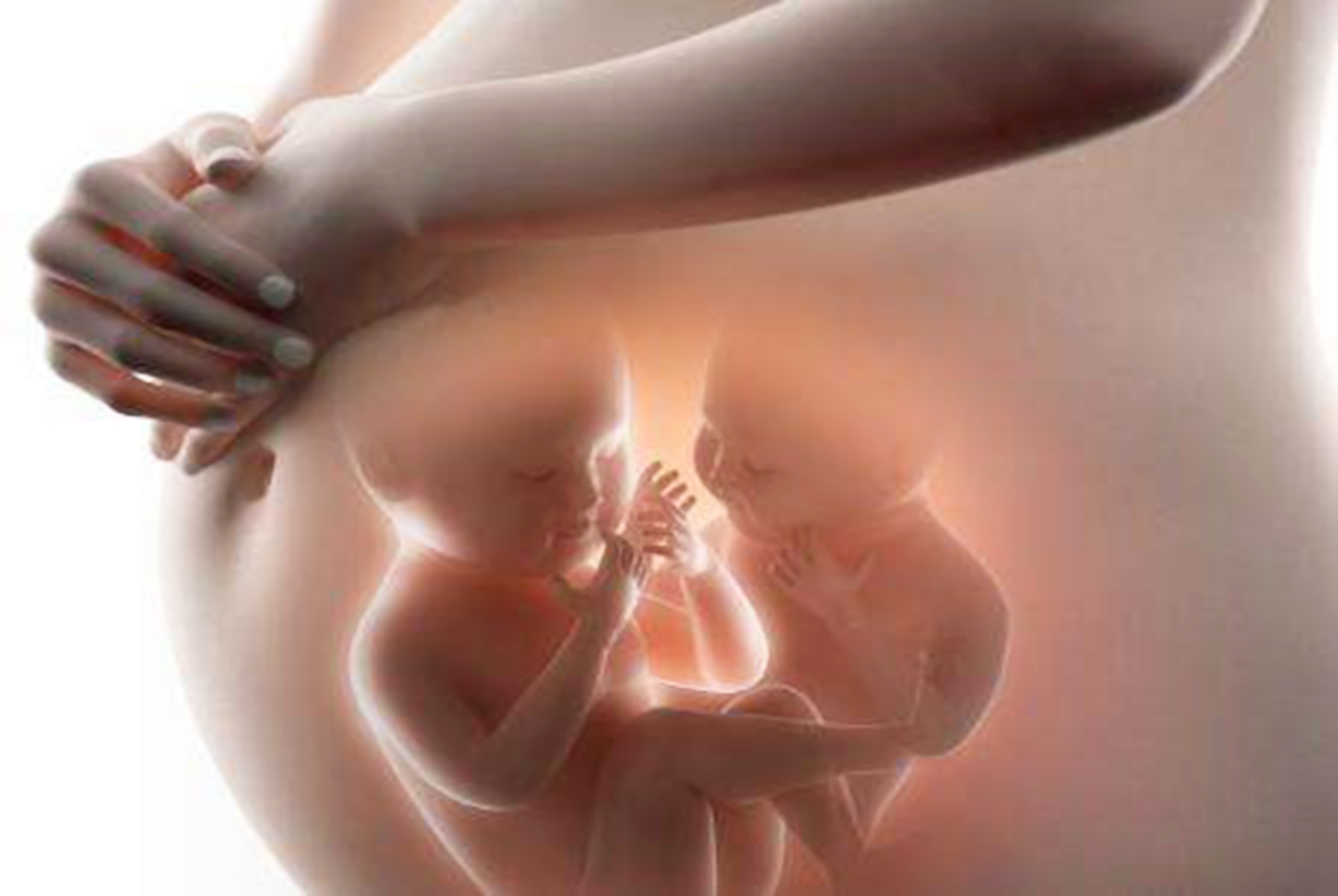 孕妈肚子一跳,孕妈吃多了胎儿会打嗝