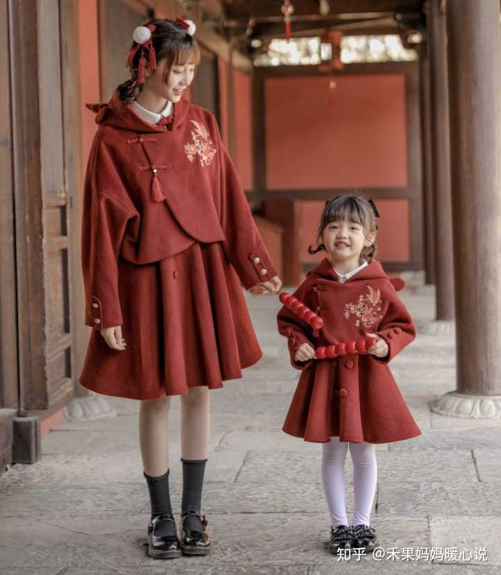 童装女童6-12岁拜年服洋气,2023年最流行的衣服童装