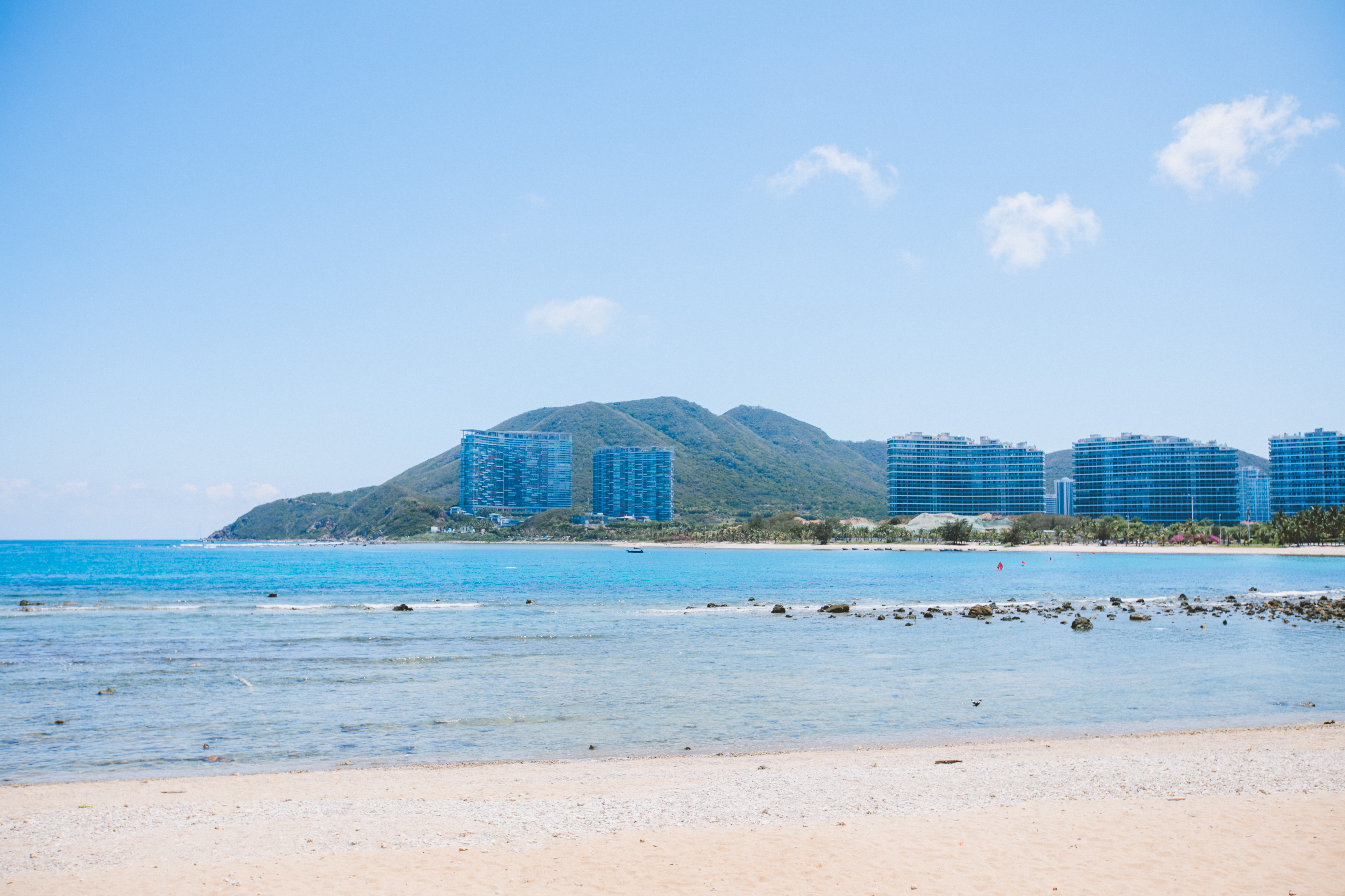 三亚冷门海滩,三亚海滩免费景点