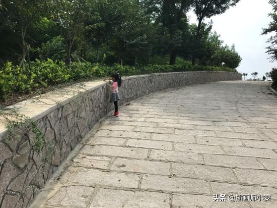 某位插画师云上作画网友直呼太可爱