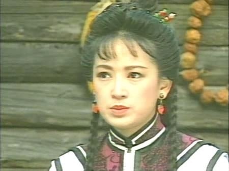 她是金庸笔下最丑的女子，经过她的演绎成了观众心中的白月光