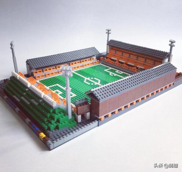 用乐高还原足球世界杯,足球比赛乐高搭建