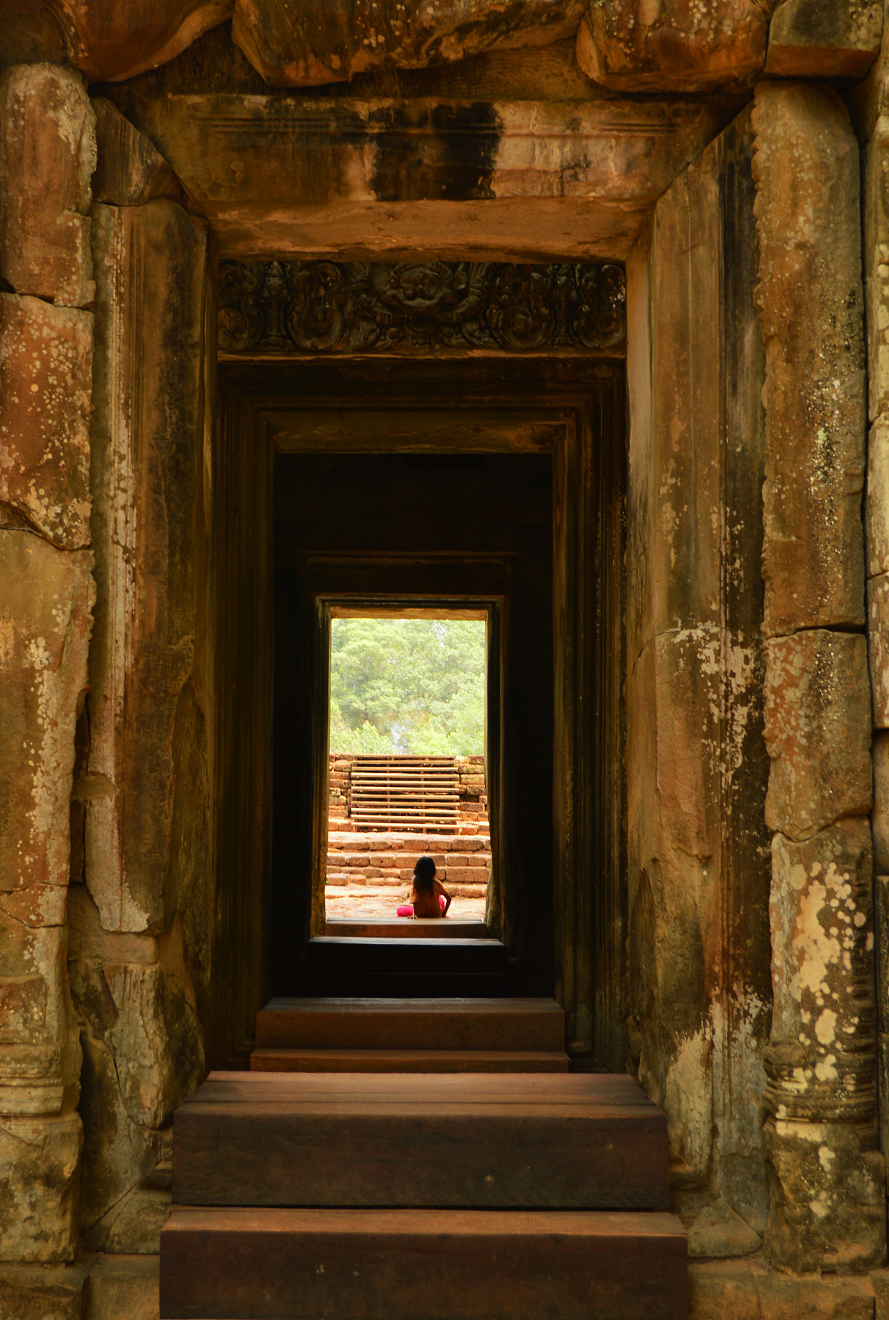 去柬埔寨好不好,去柬埔寨不进园区危险吗