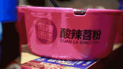 为什么有的餐饮店生意很爆火,动不动就开几千家店的东北餐饮人