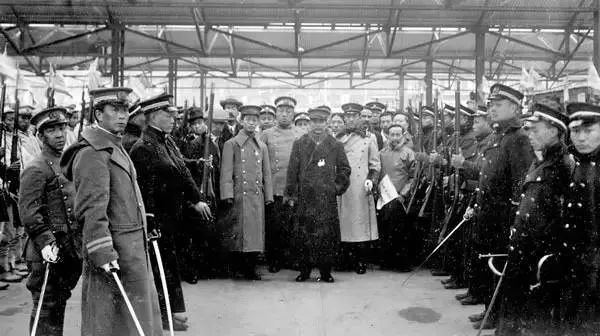 泪崩！1年1张，百年上海，老底子上海人都看哭了！