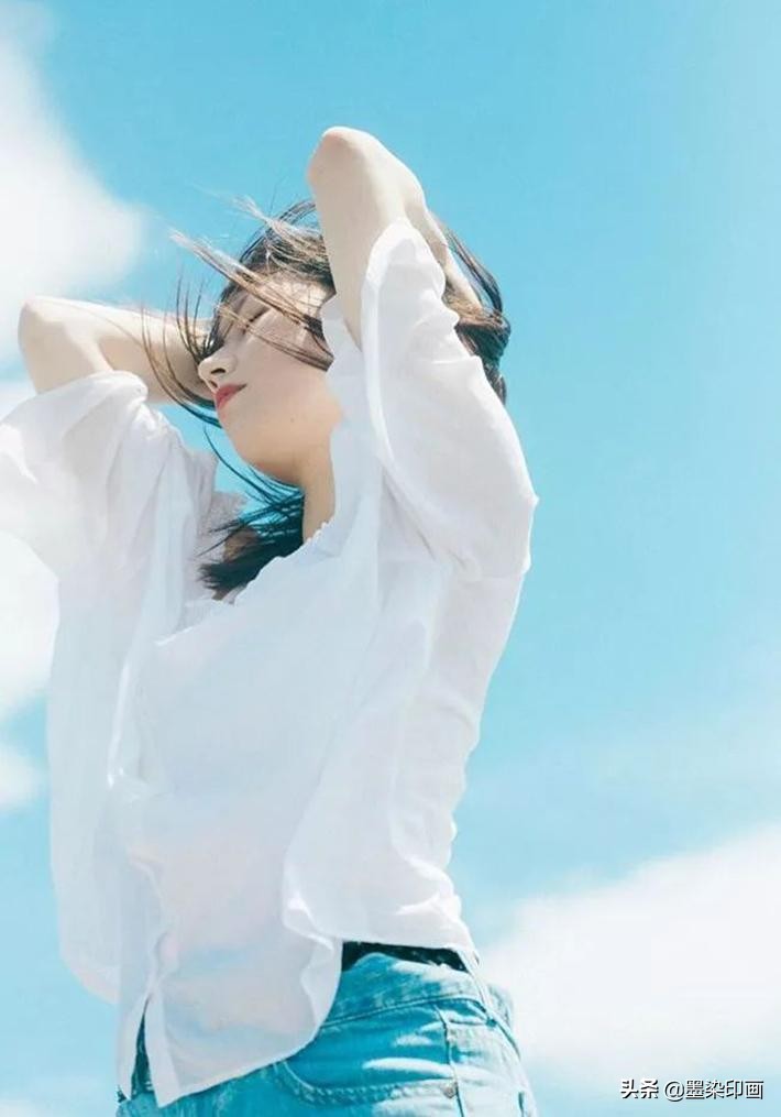 怎样拍女生侧脸教程,女生侧脸怎么拍才好看霸气