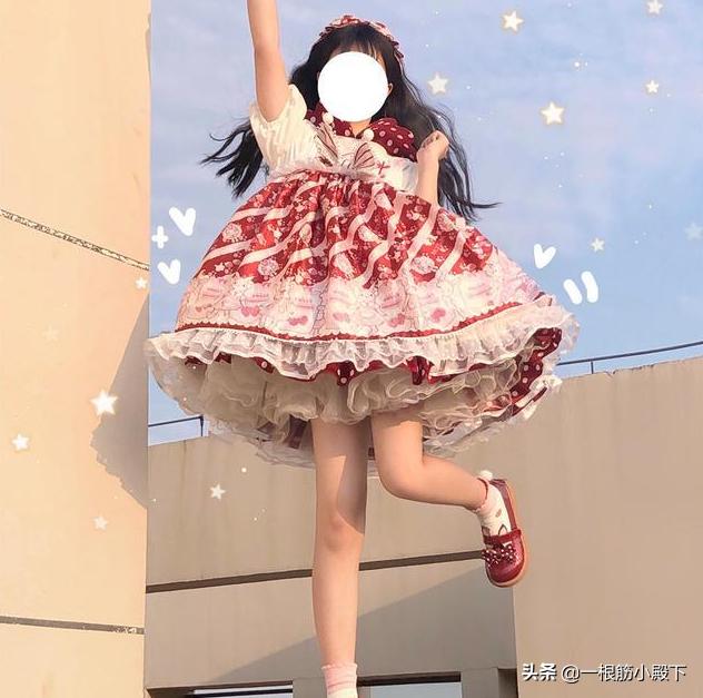 洛丽塔长裙日常穿搭简单,洛丽塔穿什么样的裙子好看
