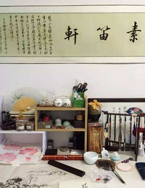 湖南南雅高中毕业的美女楚凌岚，曾因诗词被追捧，现在她工作如何