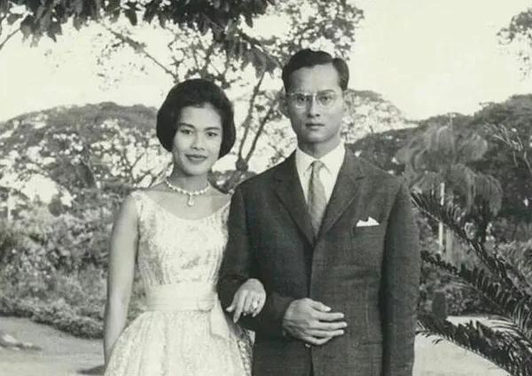 泰国国王是否是从古至今一个家族,泰国国王为什么疼爱小儿子