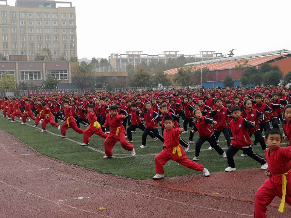 济源玉川路小学2019,济源玉川路小学复校视频