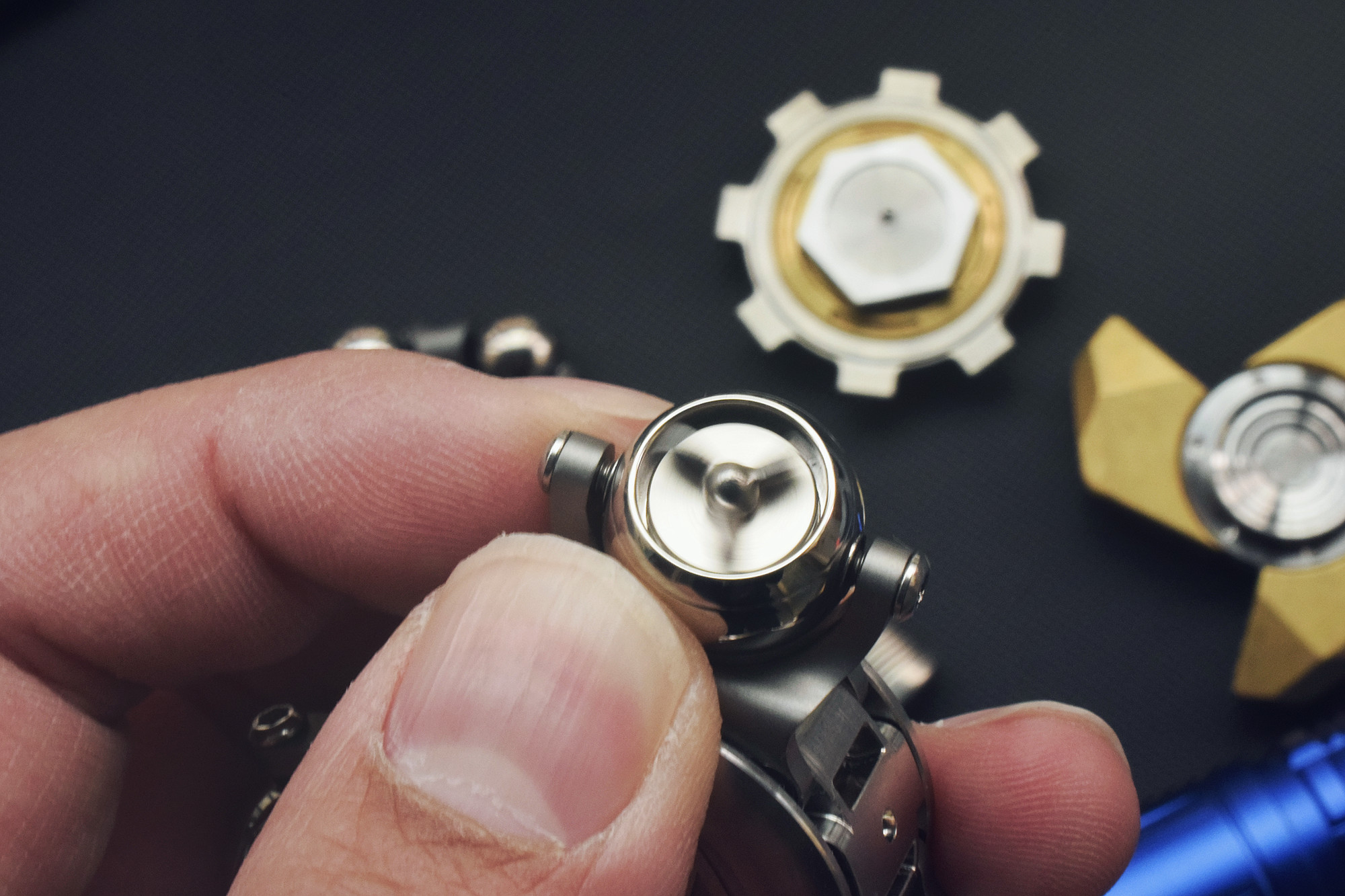 变是一种常态，亦是丛林法则！FEGVE随变2指尖陀螺赏玩