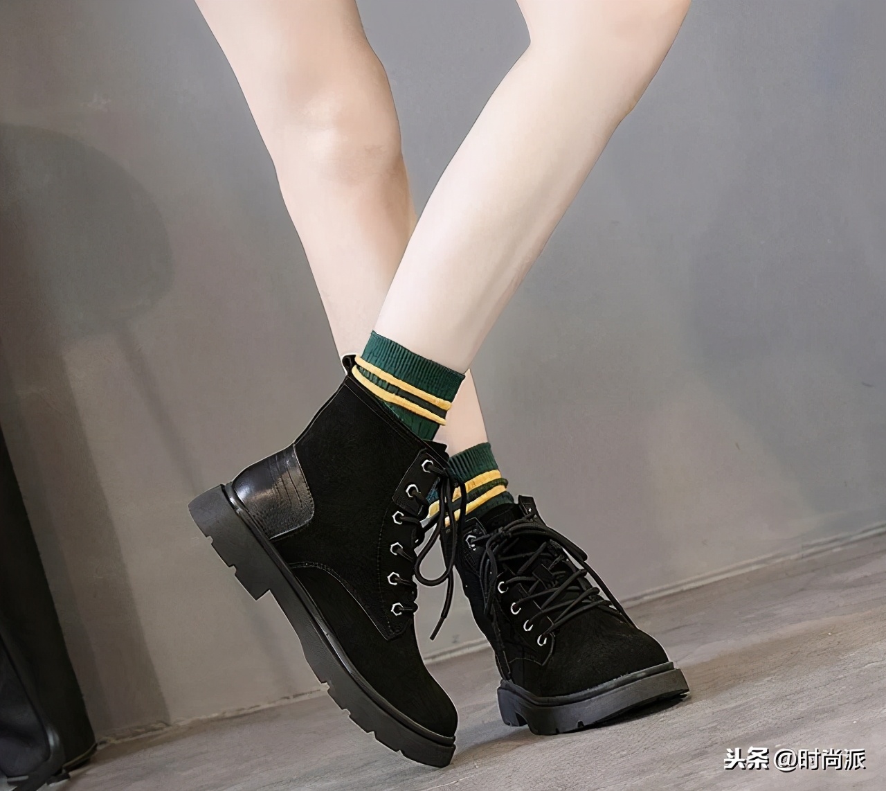 女人再怕冷，也不要穿皮靴，穿这款女鞋+暖暖裤，秋冬天也很美