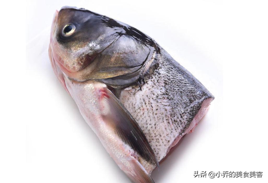 奶白鱼头鱼片豆腐汤,怎么煮鱼头豆腐汤没有腥味