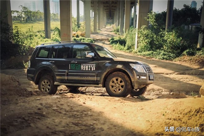 试驾三菱帕杰罗2021款山猫,2020三菱帕杰罗v97试驾