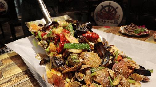 齐祺渔锅烤鱼,齐祺渔锅融汇城