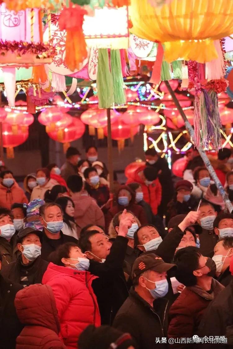 平顺县：花灯庆丰年点亮好光景