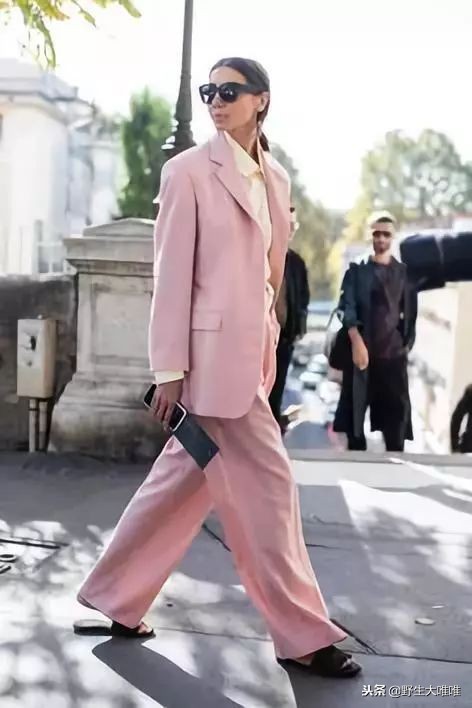 春天穿这些颜色真是美爆了,冬天穿这些颜色真的太美了