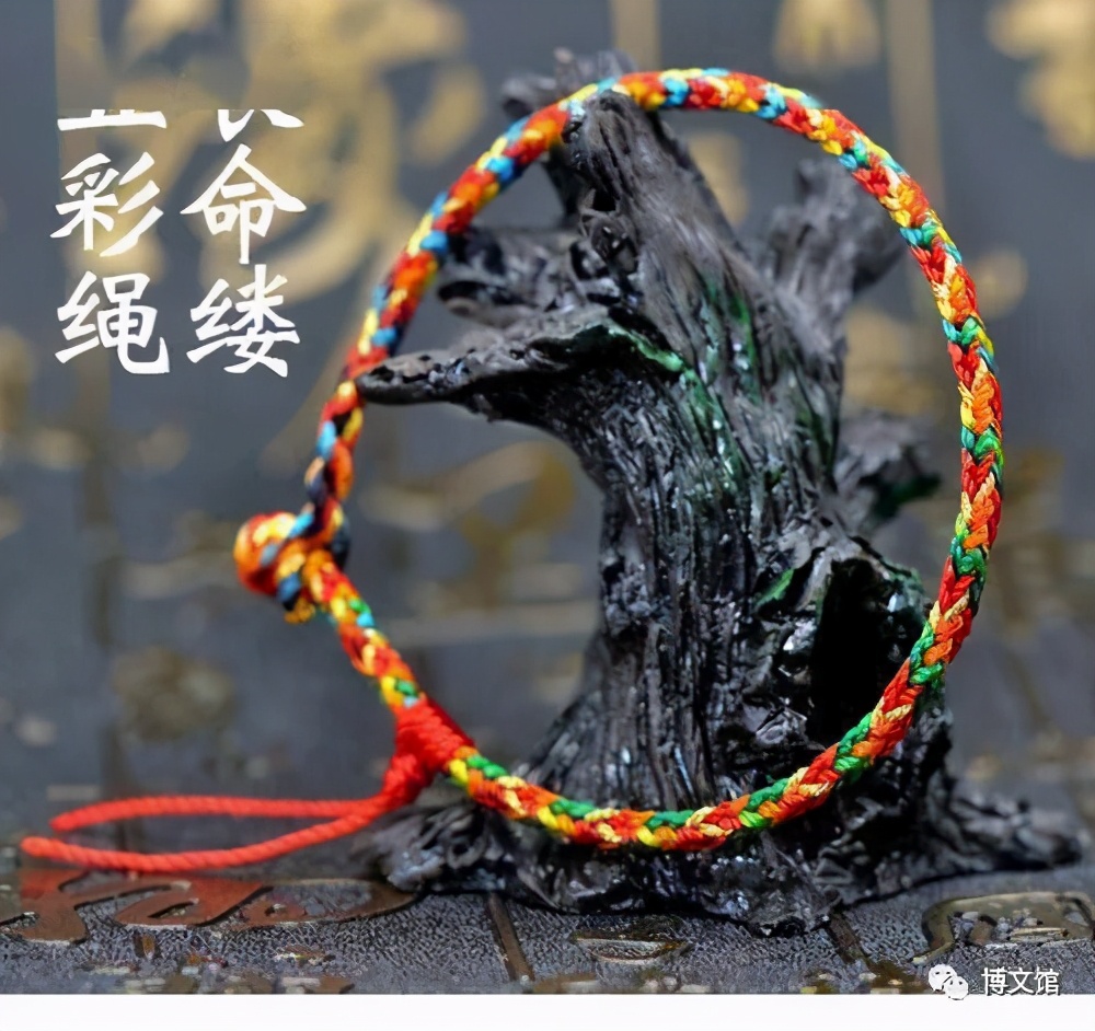 端午节是纪念屈原而得来的节日,端午节的由来和习俗纪念屈原