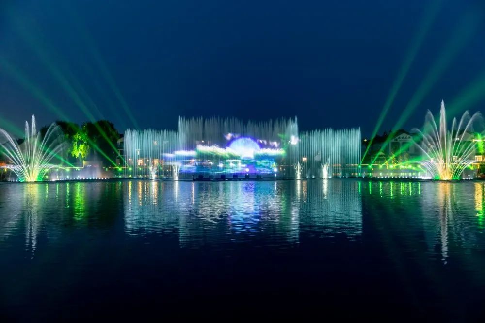 枫桥夜泊和七里山塘夜景,夜晚苏州枫桥夜泊