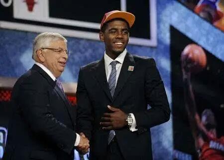 欧文集锦德鲁大叔,欧文装德鲁大叔野球场过人