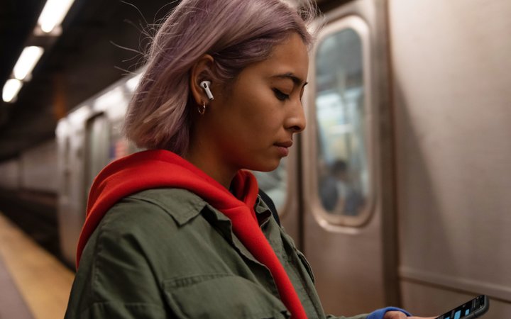 airpodspro有不带磁吸的吗,airpodspro一代是lightning口吗