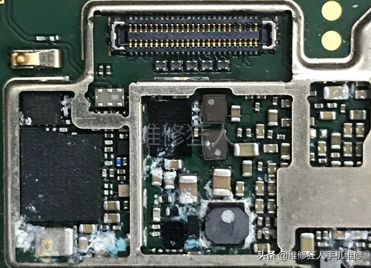 荣耀v10进水开机无灯光,荣耀v10进水不开机亮红灯