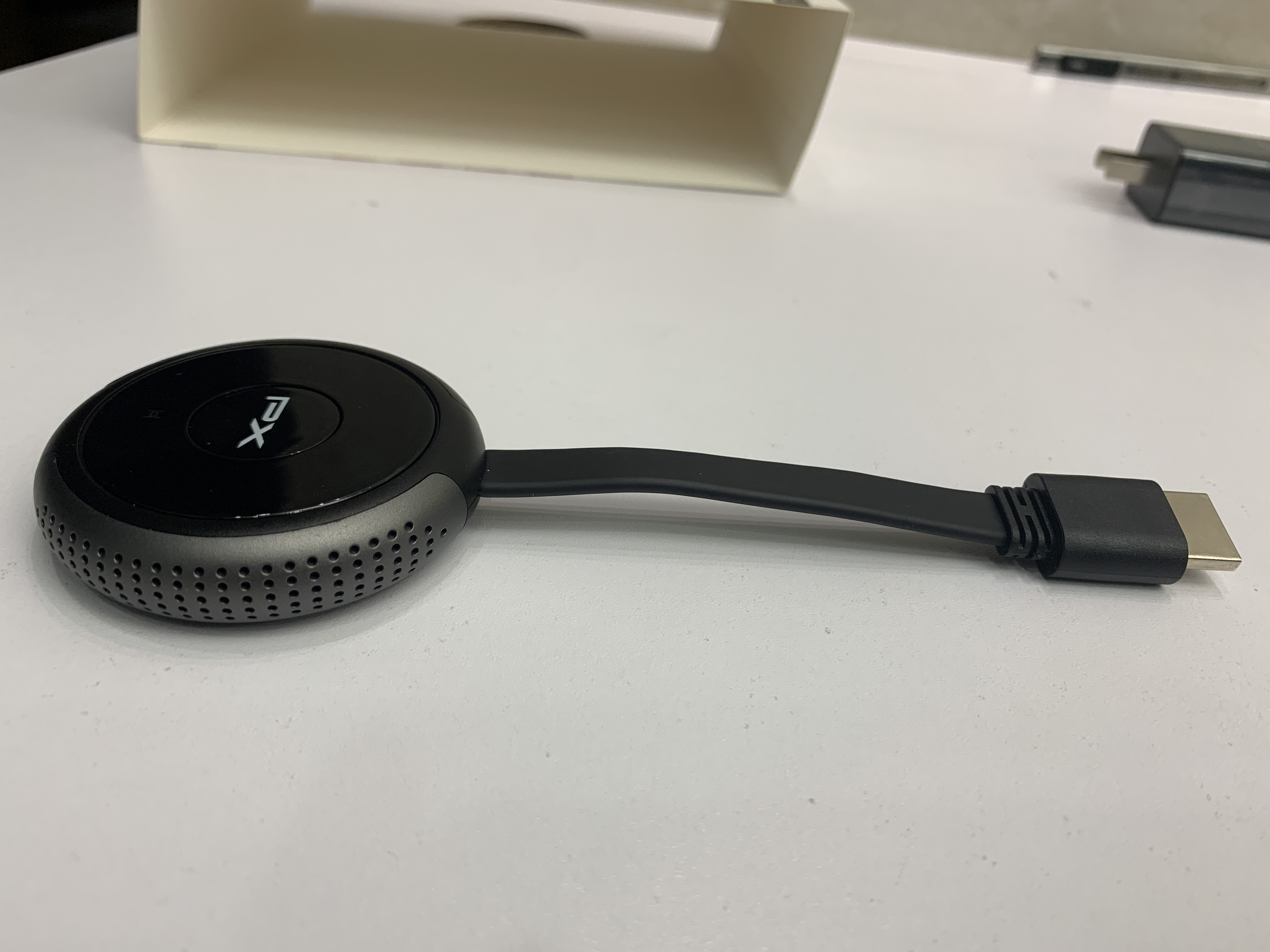 不用hdmi线连接机顶盒和投影仪,hdmi转vga怎么连接投影仪