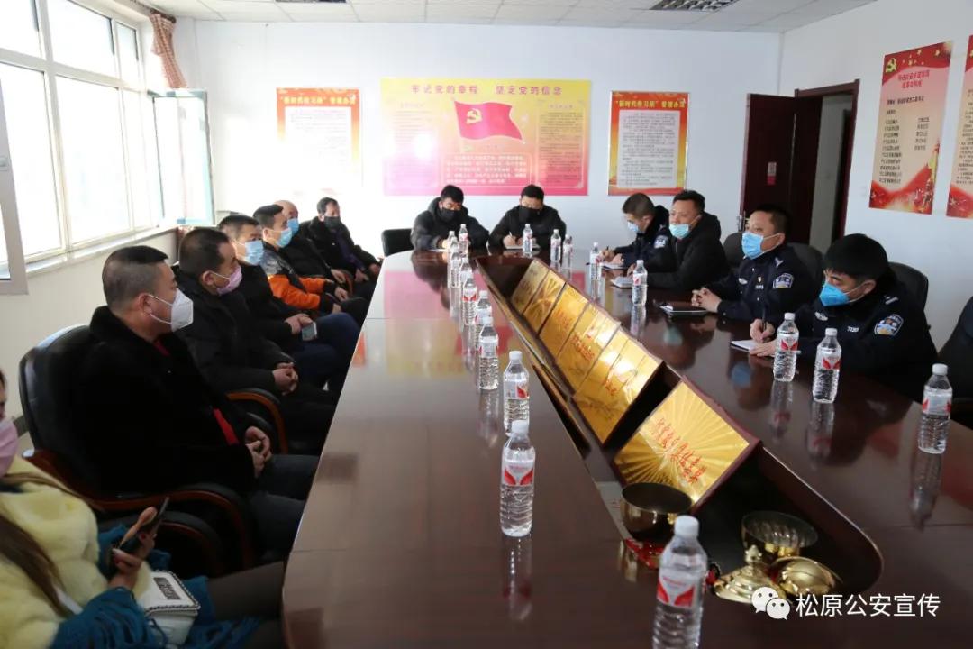 为民沥胆彰无畏许国披肝显忠诚