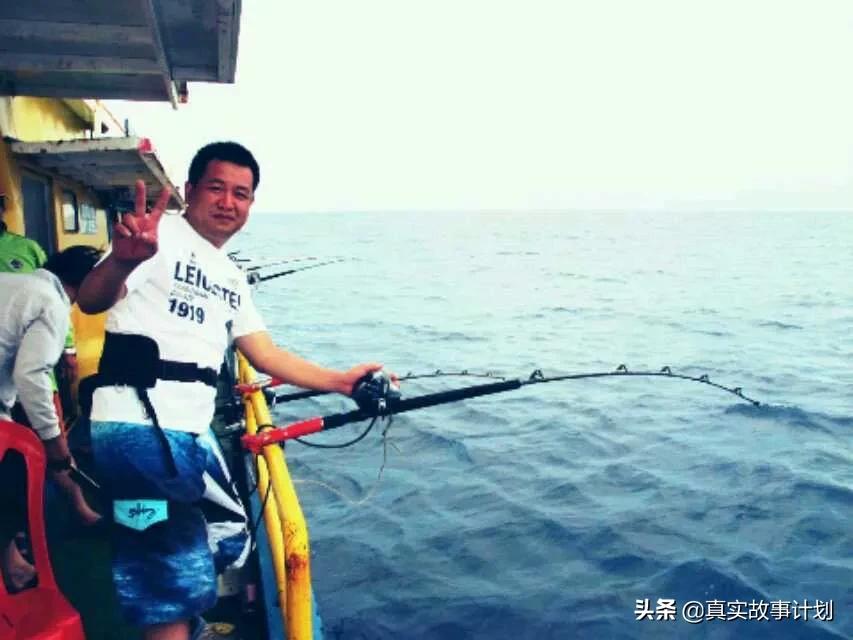 故事：前高管放弃百万年薪到无人区海钓，捕获246斤狗牙金枪