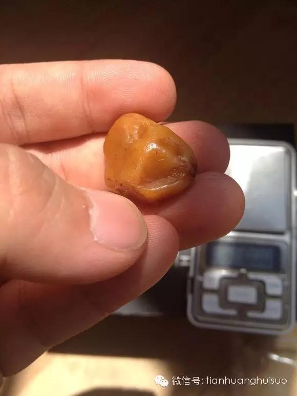 寿山田黄原石真品,怎么鉴别寿山田黄的品质