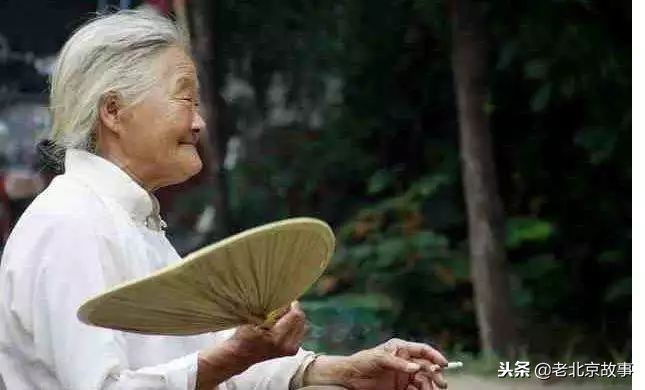 老板来盒烟算了还是换一盒吧,老板来盒烟