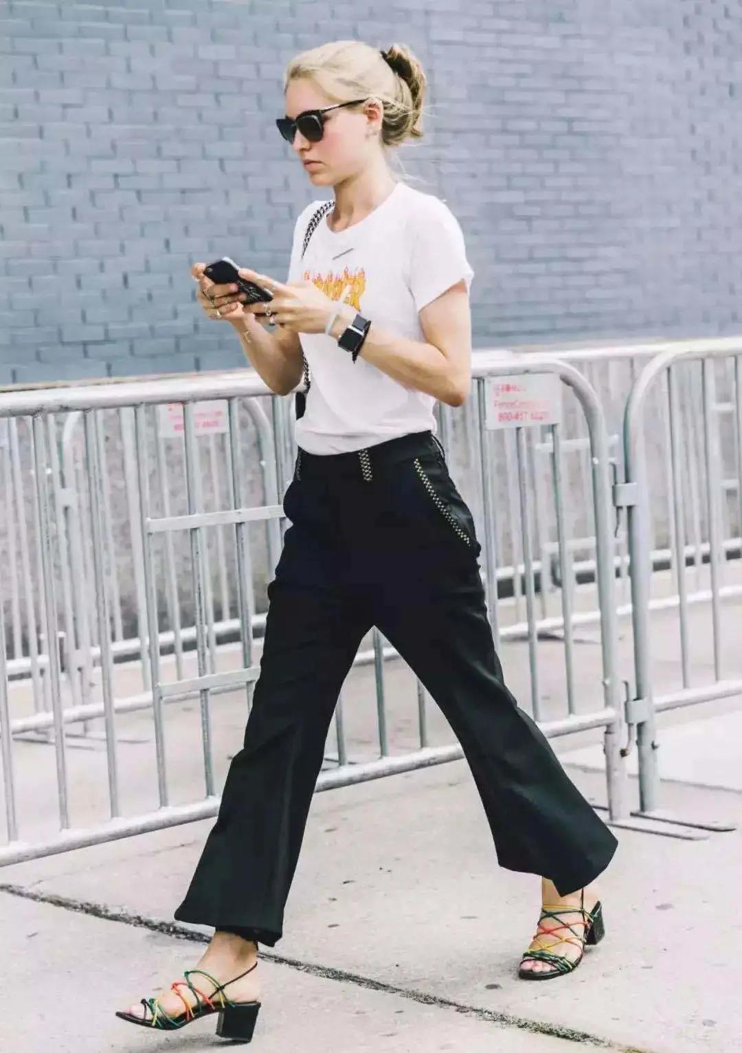 夏季时尚御姐凉鞋穿搭,气质牛皮凉鞋怎么搭配裤子