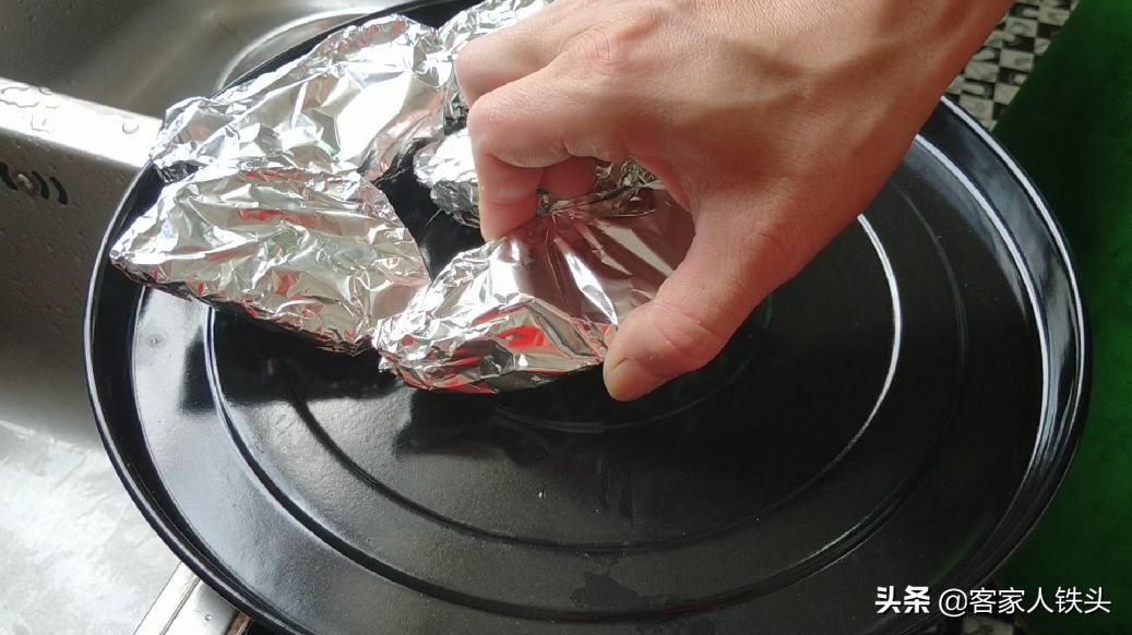 10元3个蒜蓉生蚝,正宗粉丝生蚝