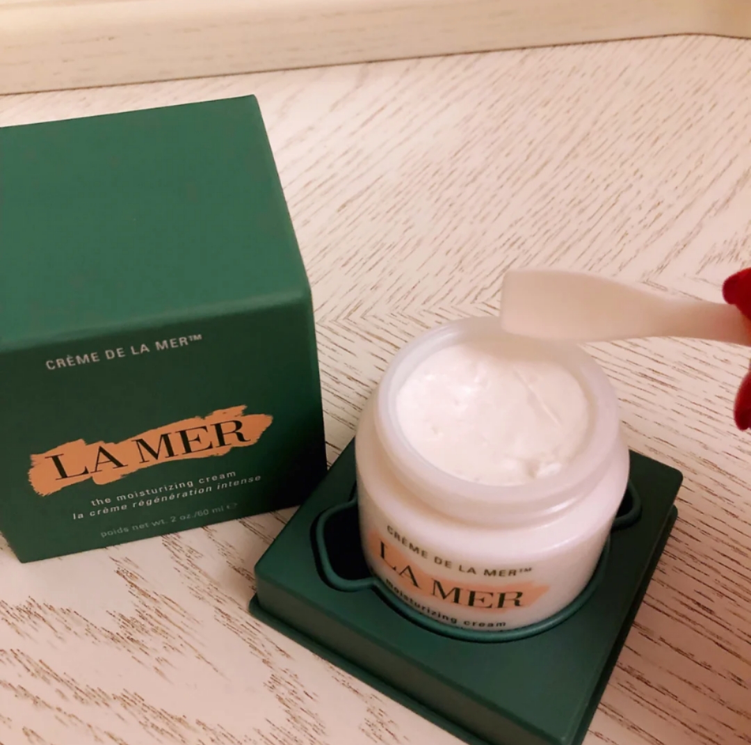 兰蔻雅诗兰黛哪个抗老化好,干皮用面霜雅诗兰黛好还是兰蔻好