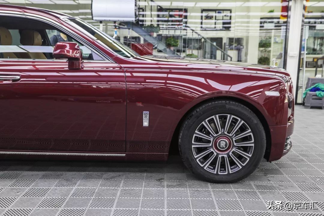 全球限量劳斯莱斯幻影龙版,全球限量版劳斯莱斯老爷车敞篷