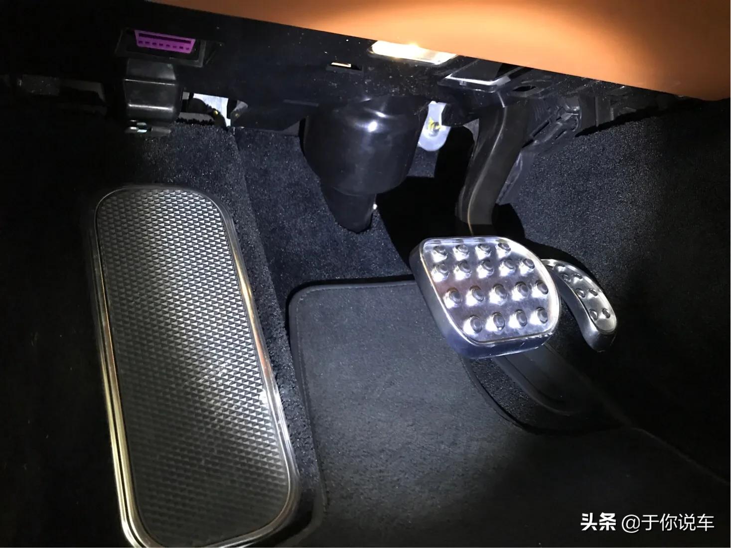 花750万宾利慕尚,大佬750万宾利慕尚