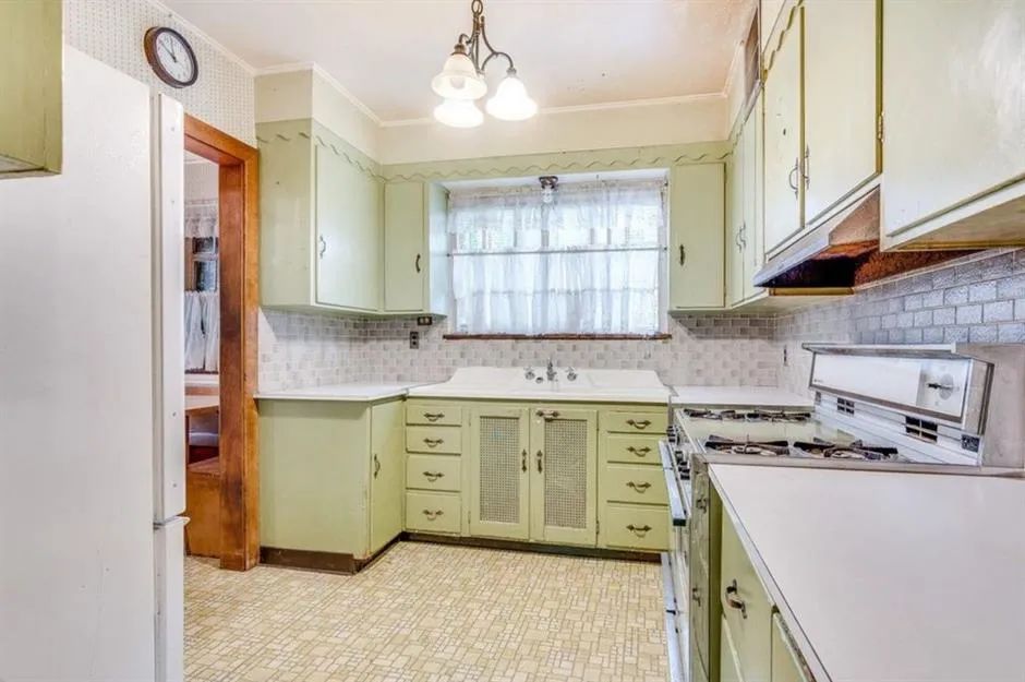 安吉丽娜朱莉麦当娜,安吉丽娜朱莉从小到大