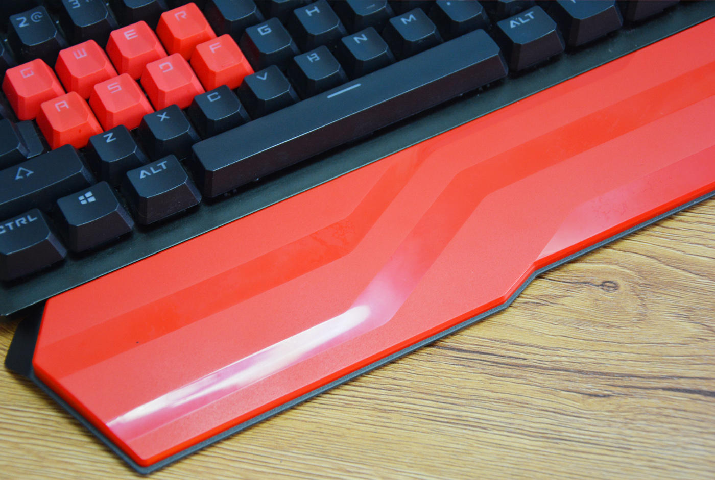 双飞燕q865光轴机械电竞键盘,双飞燕机械键盘975