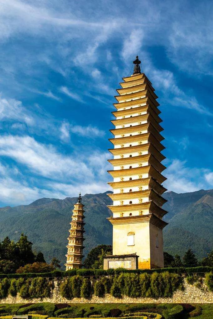 大理三塔多少年历史,大理三塔皇家寺院