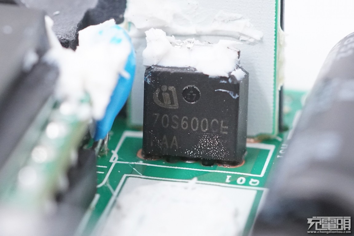 三星25wpd快充怎么拆解,三星25w充电器ta800