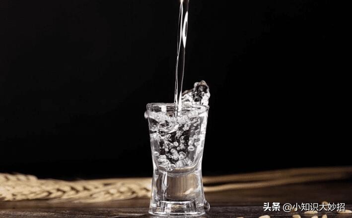 好喝不上头的名酒,不输大牌的5款特产名酒好喝不贵