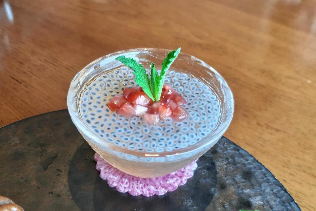 造型栩栩如生的港式点心，望见已不忍下箸