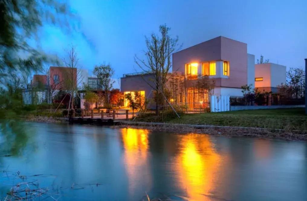 泰州溱湖来自1800米湿地深处云海温泉人文湖景别墅，独享惬意时光