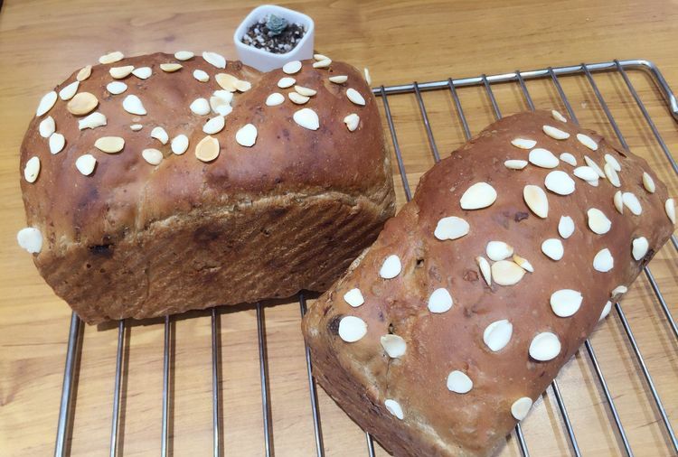 米旗枫糖核桃吐司,好利来全麦红枣核桃吐司