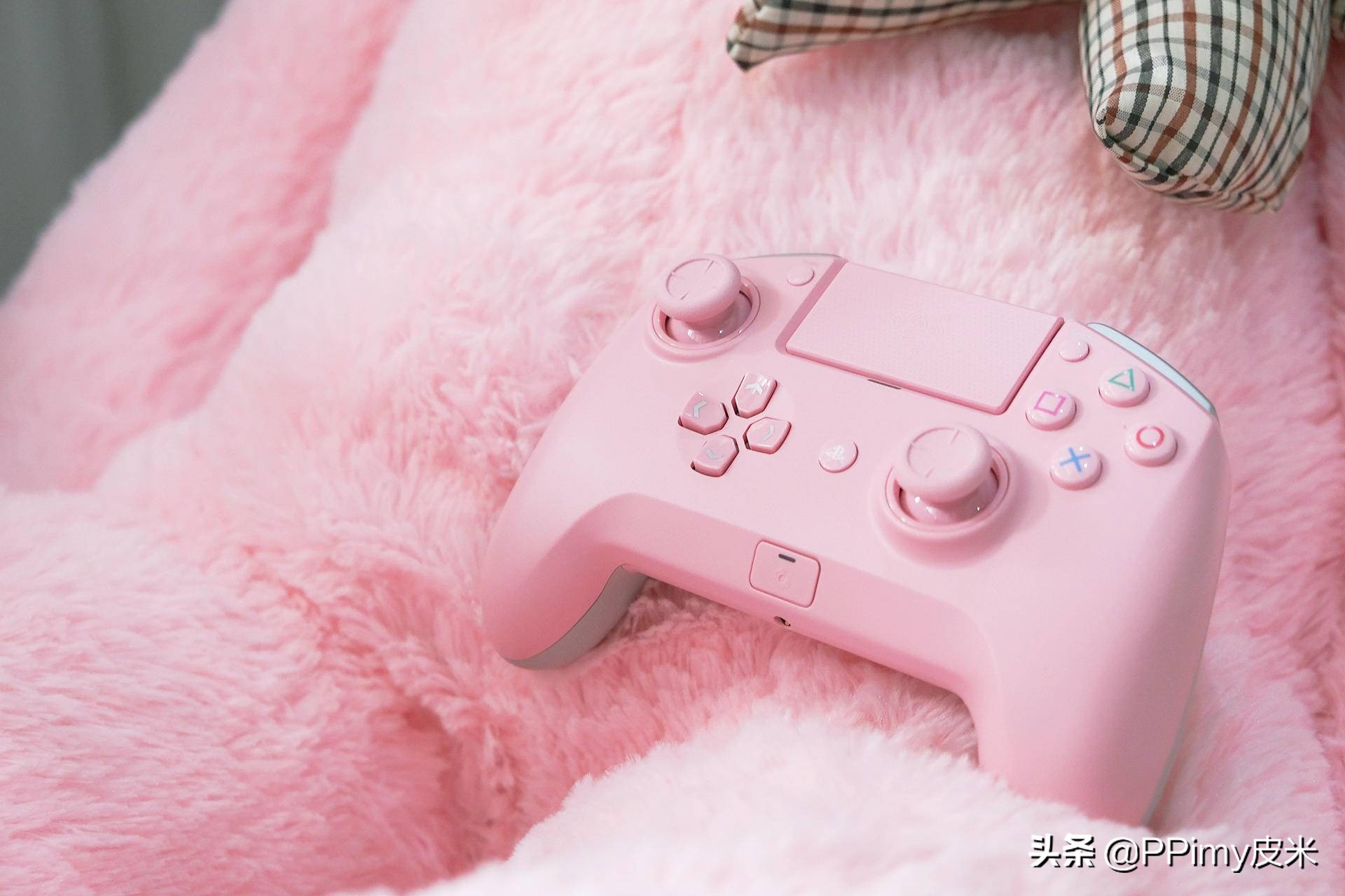 雷蛇ps5飓兽竞技版手柄评测,雷蛇ps4飓兽标准版手柄