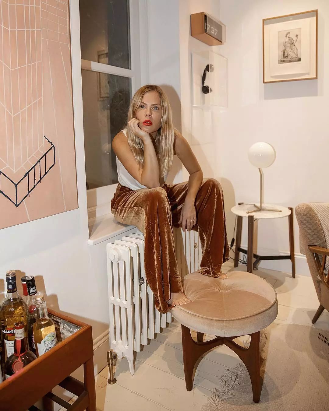 秋天穿丝绒太美太高级了 (轻薄高级的丝绒质地太讨人喜欢了)