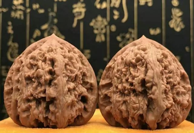 文玩核桃能放罐子里储存吗,文玩核桃的储存方法