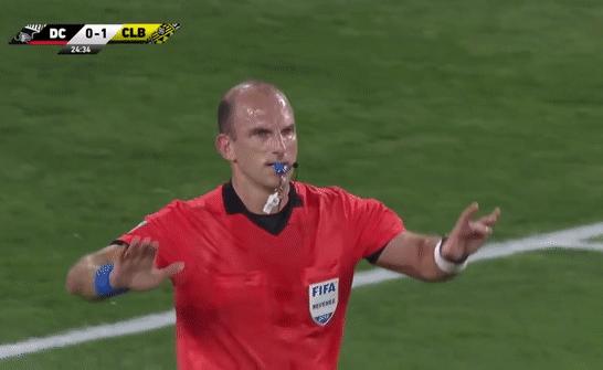 先是漏判再是“挡拆”，美国大联盟裁判的这一套操作你怎么评价？