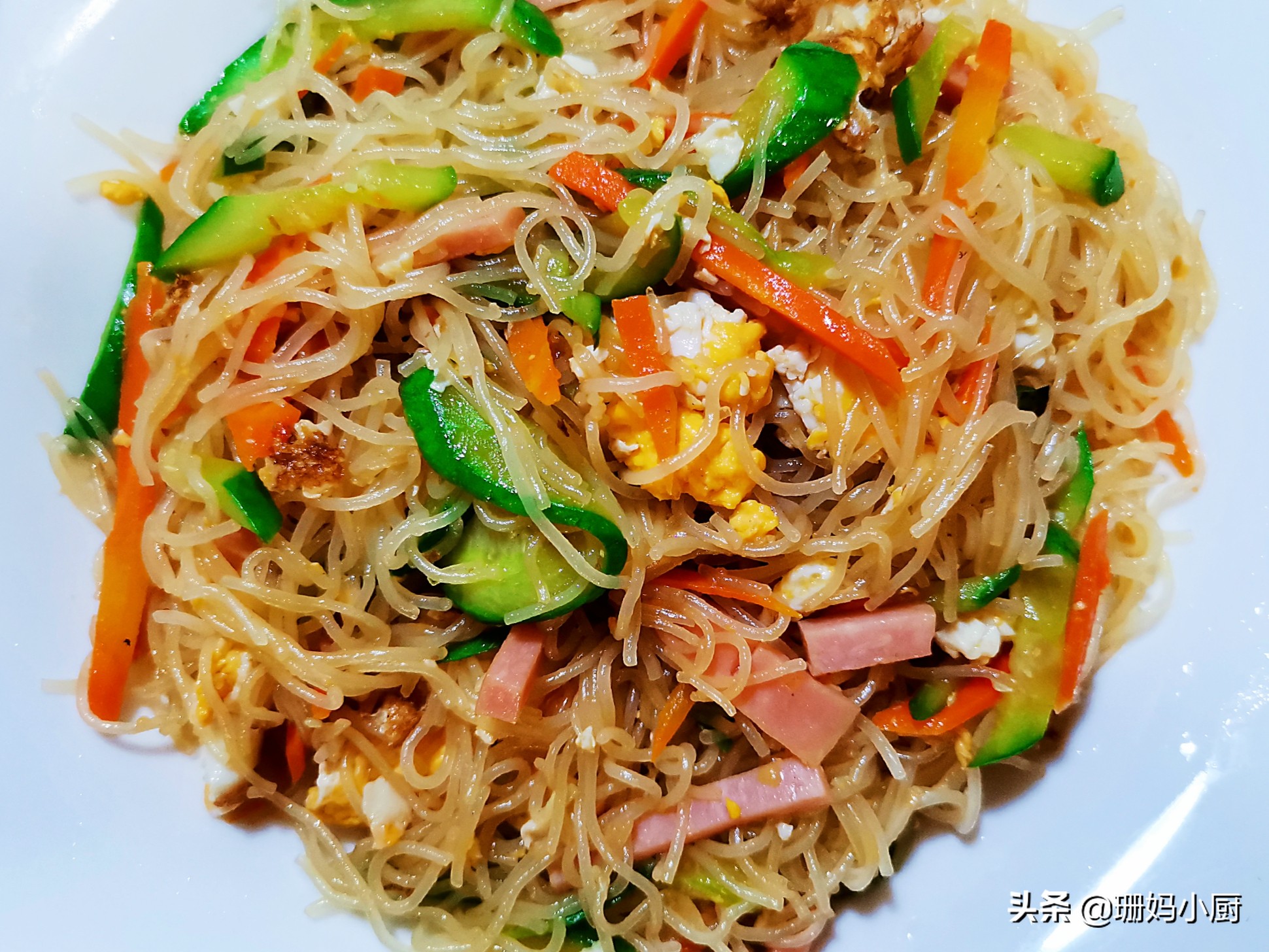 米粉炒得很好根根分明又不粘,怎样炒米粉才能又软又好吃