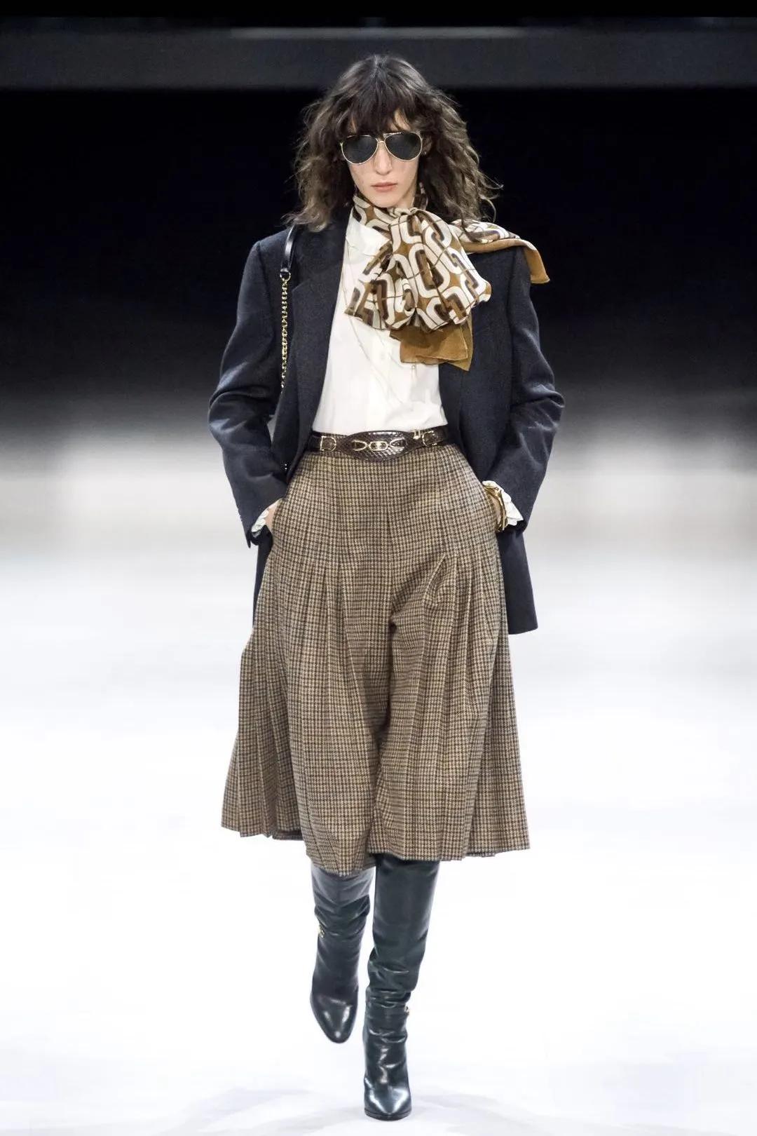 墨镜一戴谁都不爱时尚墨镜,推荐一款适合秋冬戴的墨镜